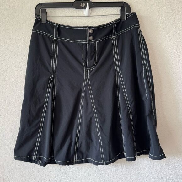 Athleta Pants - Athleta Black Fit & Flare Skort Skirt Sz 8 Built-in Shorts Athleisure Golf